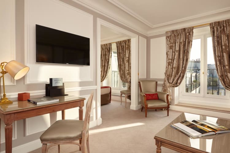 Junior Suite lounge